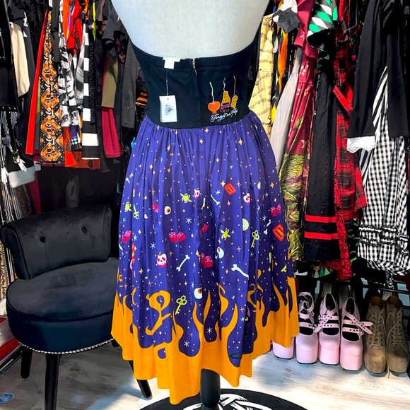 Disney Dress Shop - Picture 2 of 4